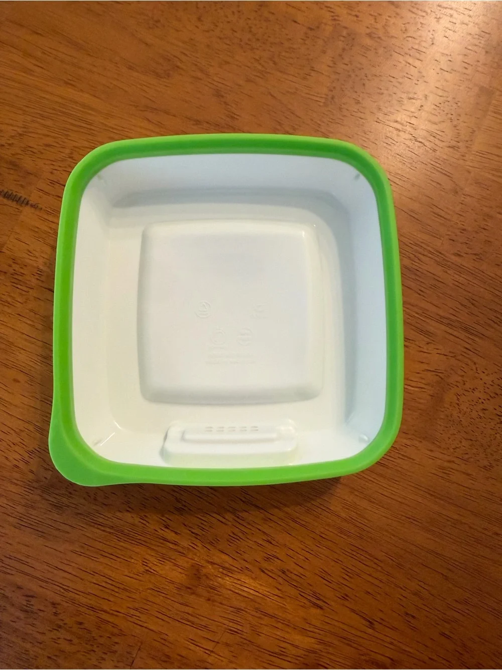 Rubbermaid FreshWorks Produce Saver Food Storage Container, Small & Medium